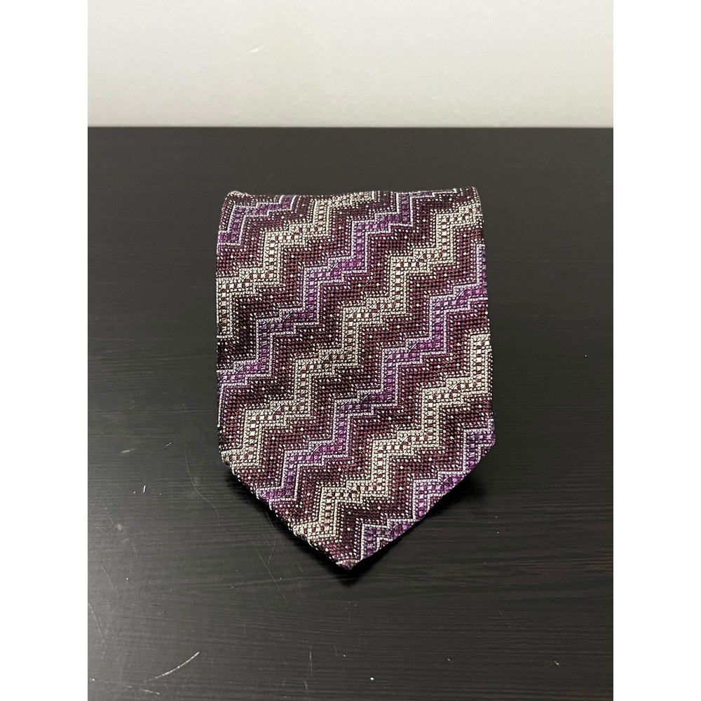 Pavone‎ Mens Silk Tie Purple Silver Chevron Zigzag Woven Made in Italy Necktie